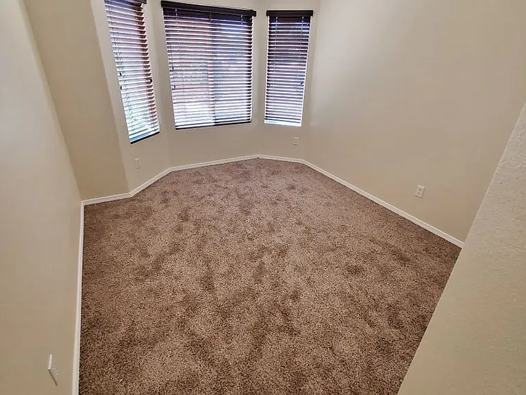 3070 Desert Sage Ave SW — Photo 18