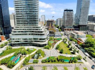 909 Bay St #1609, Toronto, ON M5S 3G2