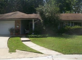 2 Aquarius Ct, Silver Spring, MD 20906