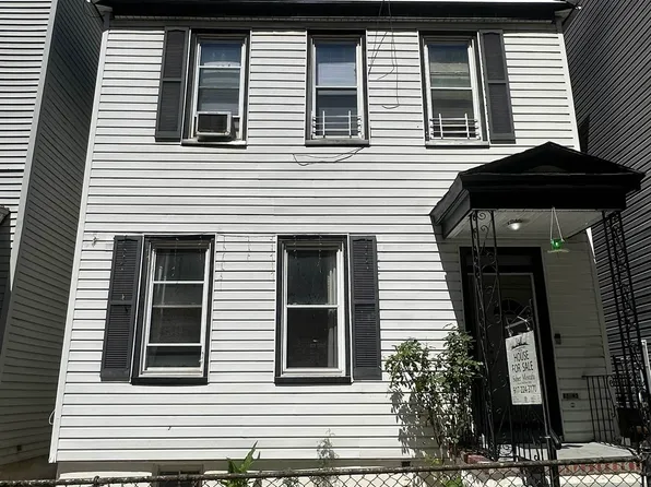 41-42 52nd Street image 1 of 11
