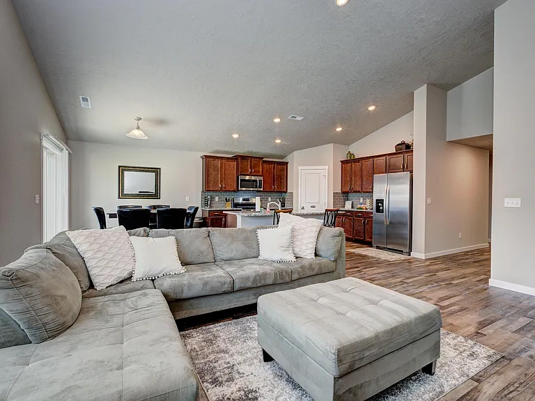 16572 Cypress Ln — Photo 17