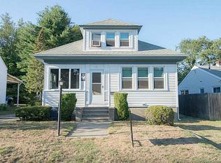 82 Sprague Ave, Riverside, RI 02915