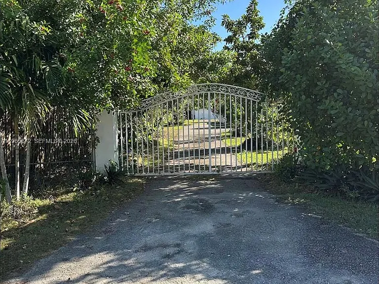 30255 SW 197th Ave — Photo 4