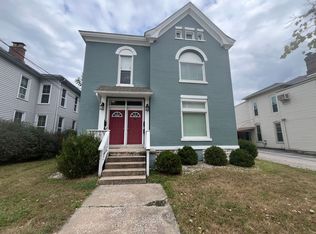 607 Henry St APT A, Alton, IL 62002