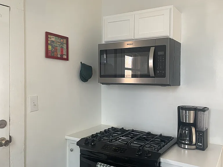 105 S Cherokee St — Photo 4