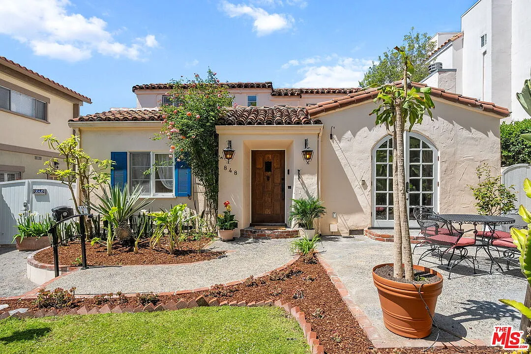 5 bed, 3.0 bath, 2400 sqft, $12,850 — Photo 1