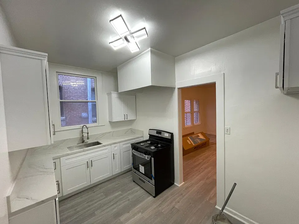 Kitchen, Includes - Stove, Refrigerator- CALCATA Counter Tops - + Enough Space For a Breakfast Table - 

NEW PRICE 
 $1,575.00 AS OF 2/27/2025