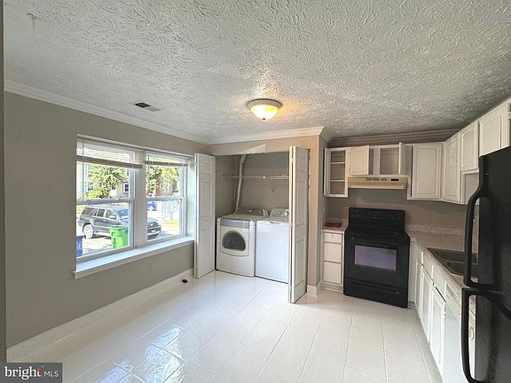 5th image of 3615 Wharf Ln