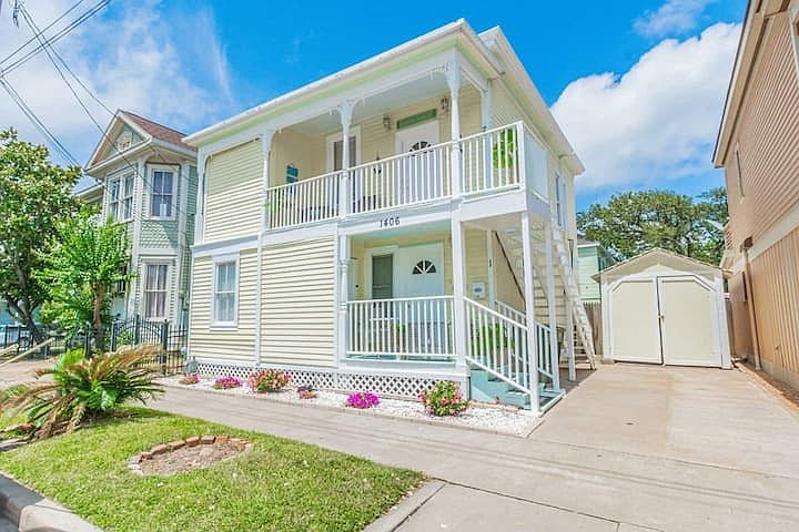 1st floor unit with beautiful balcony.