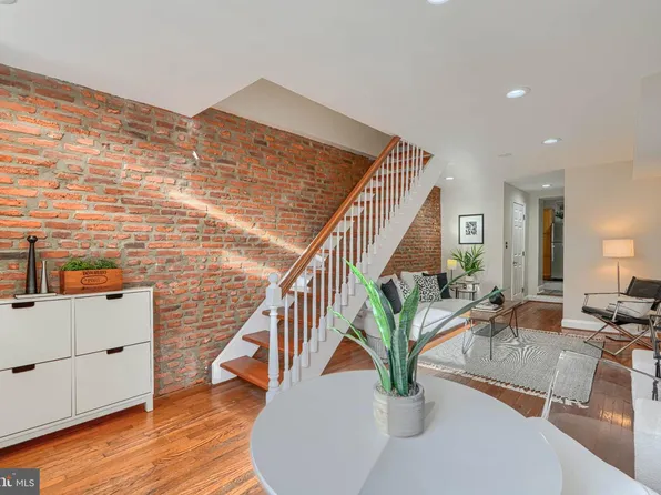 1013 S Highland Ave, Baltimore, MD 21224