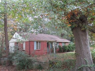 722 Glenn Dr, Forest Park, GA