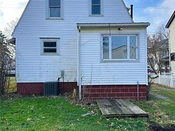 4th image of 929 Jason Ave