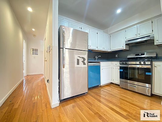 3rd image of 450 Carlton Ave #2