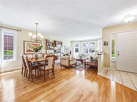3rd image of 48 Tanager Dr