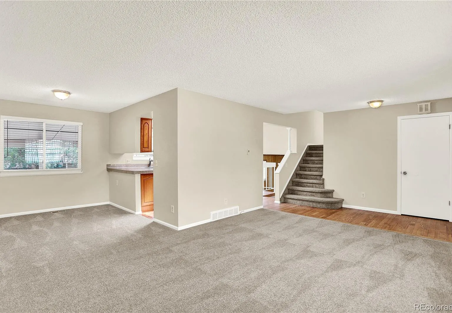 5 bed, 2224 sqft, $2,800 — Photo 3