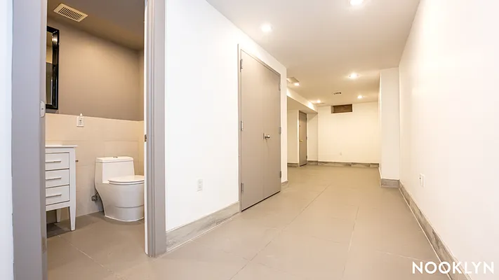 Rented by Nooklyn NYC LLC | media 38
