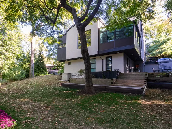 712 Ladd Road image 32 of 32