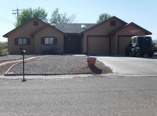 121 S Ironwood Ln, Willcox, AZ 85643