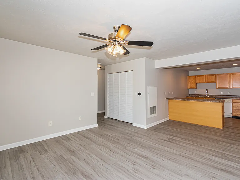 Prairie Vista Apartments — Photo 13