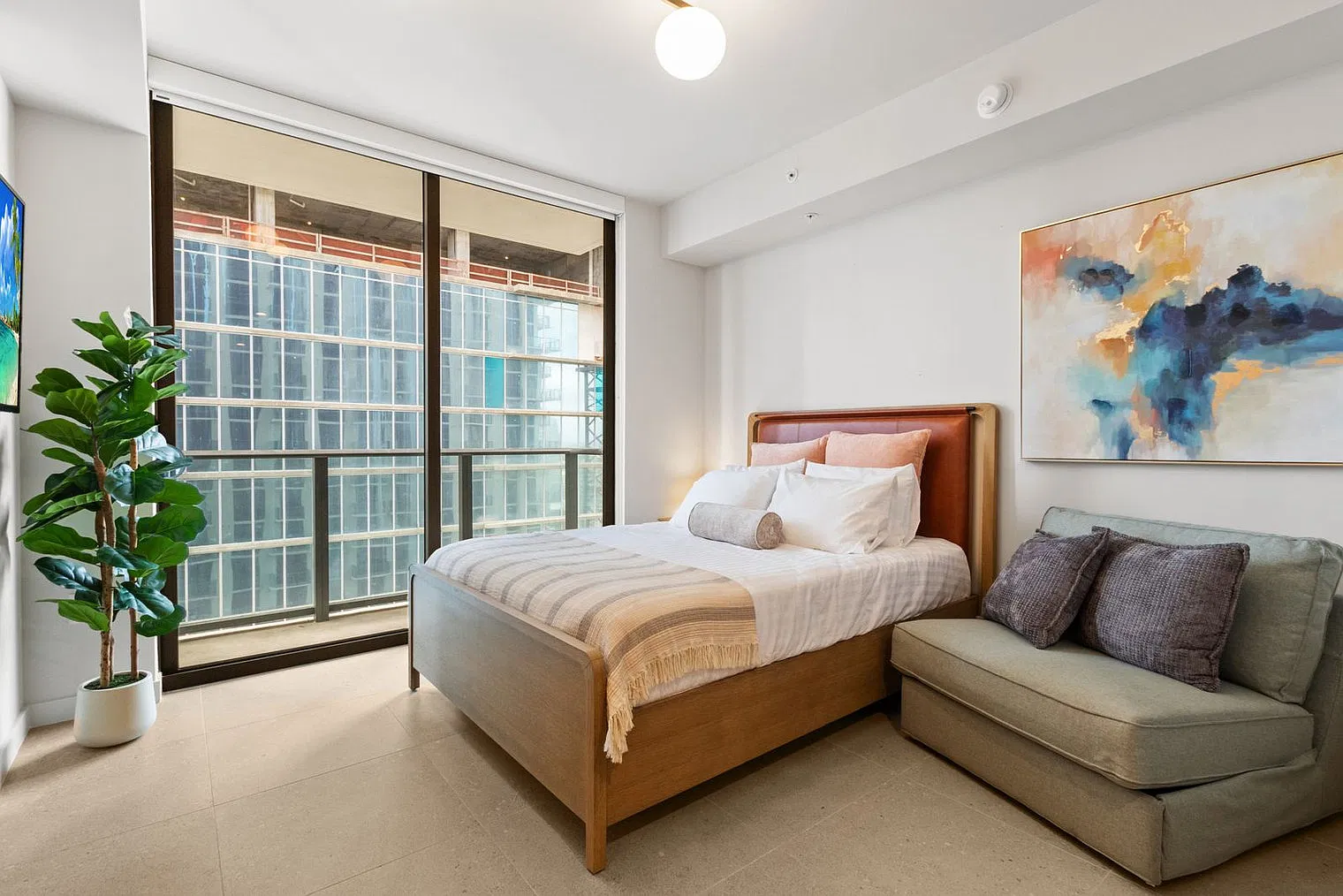 Studio, 1.0 bath, 376 sqft, $8,592 — Photo 2