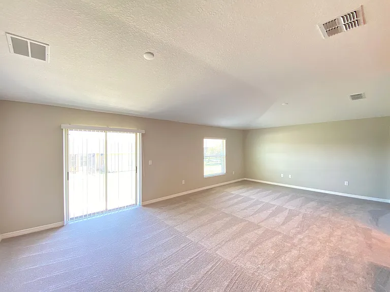 12257 SE 100th Ave — Photo 16