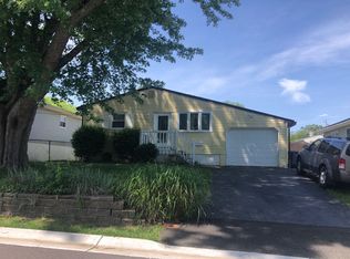 327 Sherwood Dr, Keyport, NJ 07735