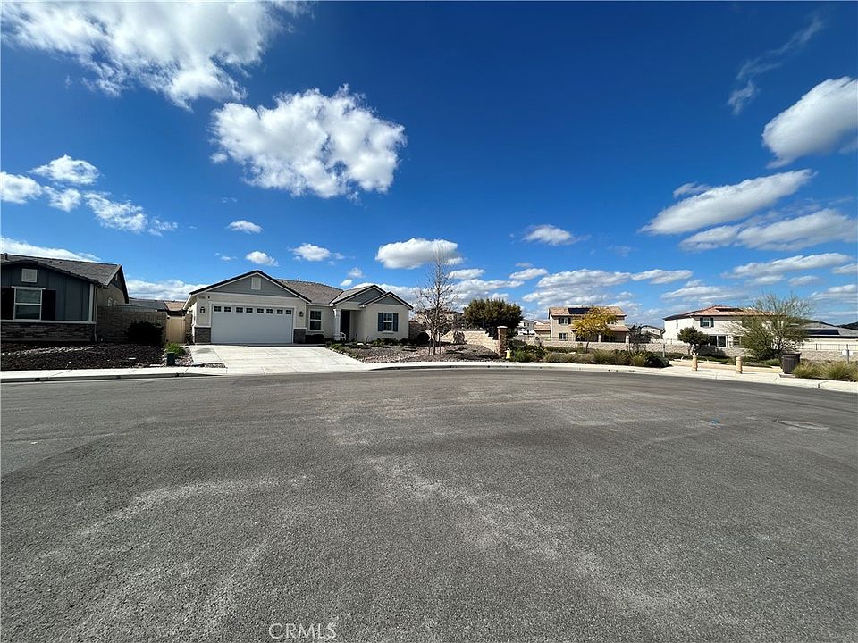 1st image of 31805 Quill Ct