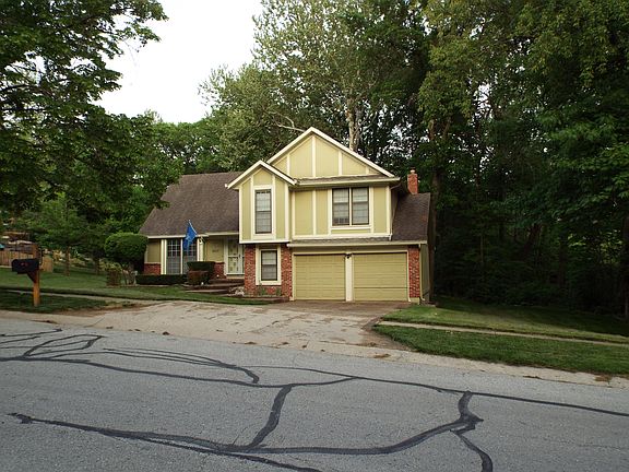 2nd image of 5437 NW Walden Dr