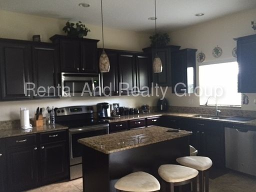 1st image of 1487 Lake Side Ave