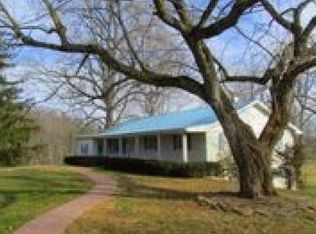 3184 Lees Gap Rd, Fincastle, VA 24090