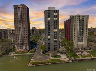 8200 E Jefferson Ave APT 411, Detroit, MI 48214
