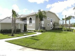 8590 Cedar Hammock Cir APT 611, Naples, FL 34112