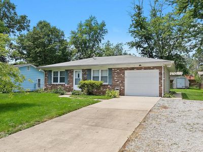 621 N Monroe St, Lebanon, IL, 62254