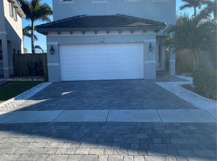 3126 SE 3rd Dr, Homestead, FL 33033