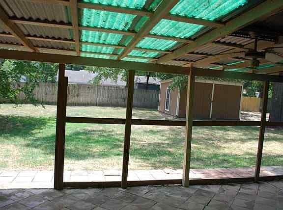 4th image of 110 Heights Park Dr