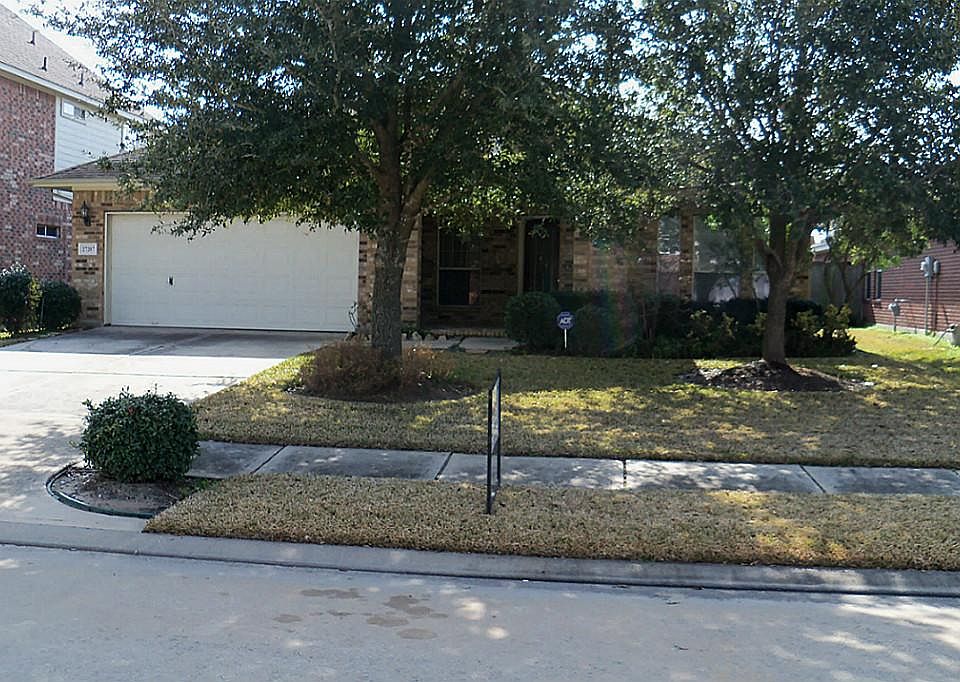 1st image of 27207 Camden Glen Ln