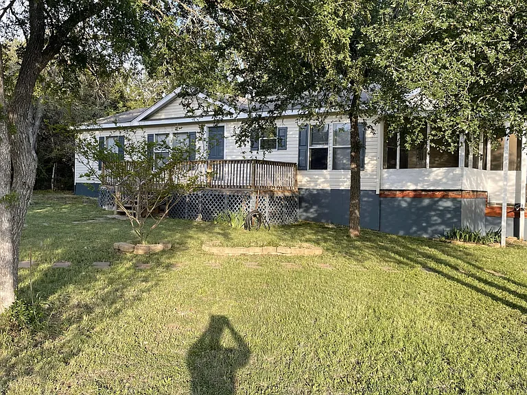 18999 Crows Ranch Rd — Photo 2