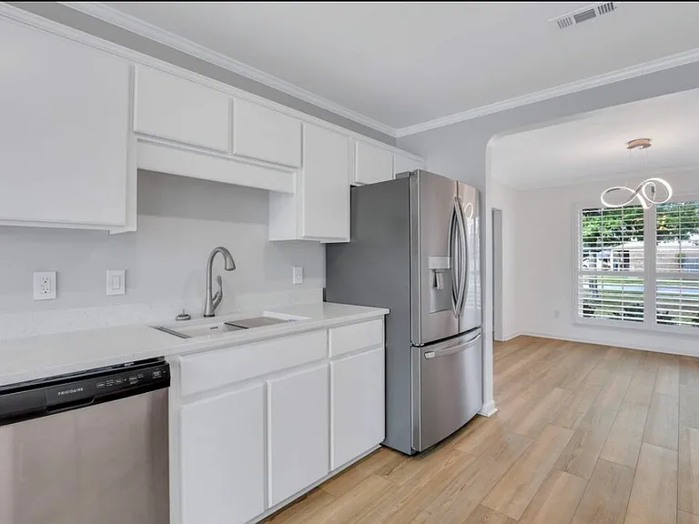138 Wayfair Ln — Photo 14