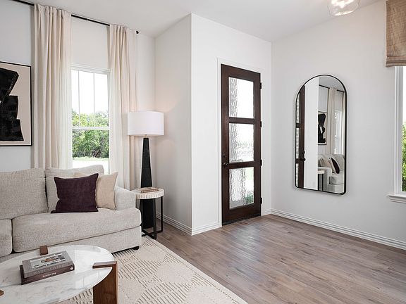 Collin Creek - Wyatt Interior Image 3