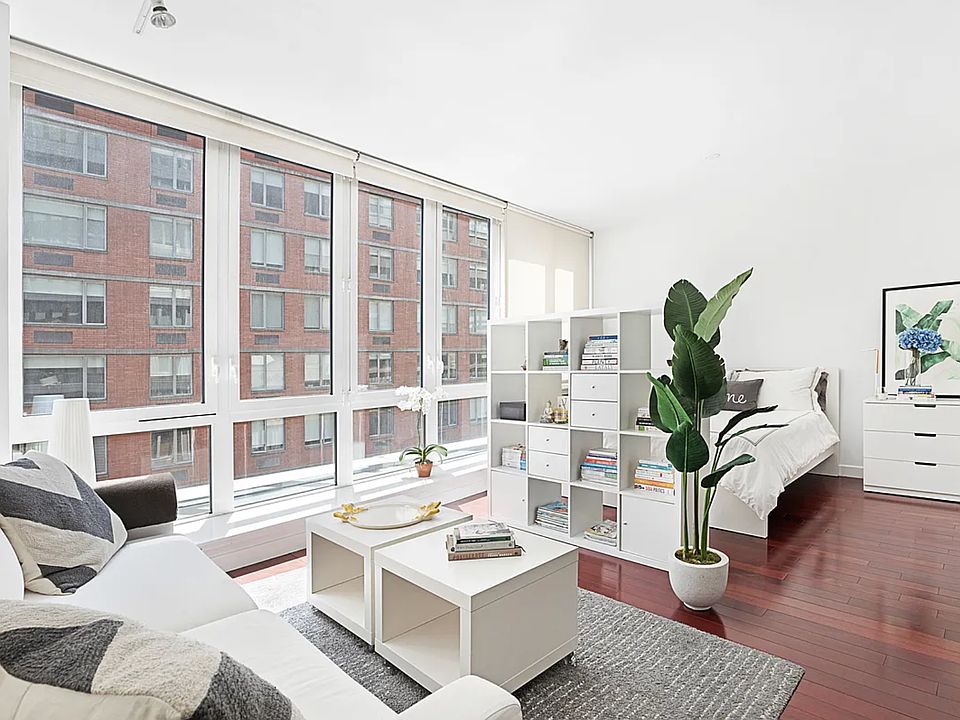 1st image of 125 W 21st St APT 5