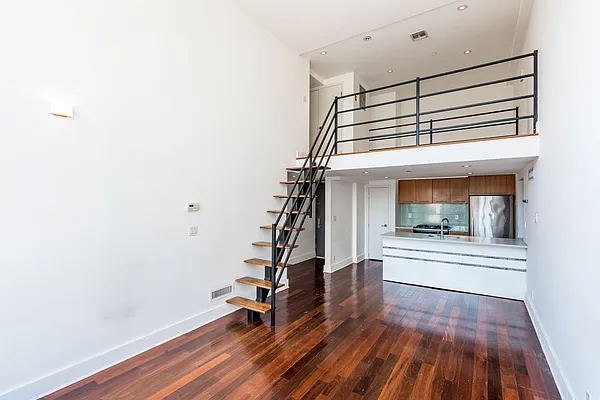 Rented by Nooklyn NYC LLC | media 19