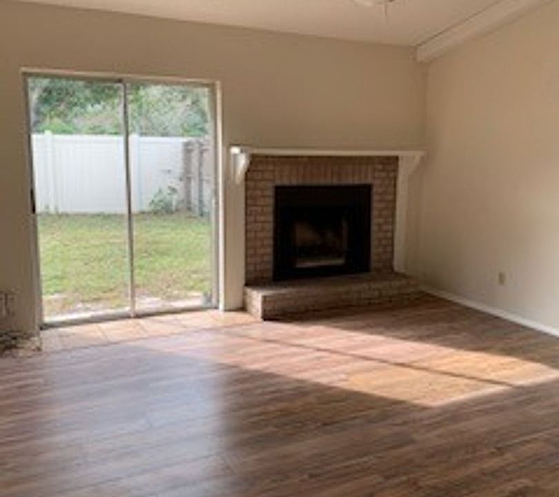 1st image of 5106 Lesher Ct