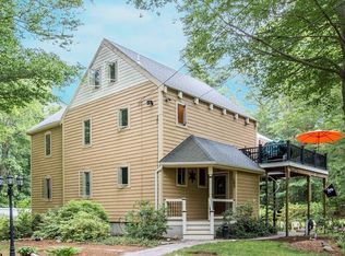 107 Smith Ln, Rockland, MA 02370
