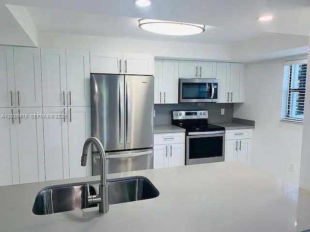 16171 Blatt Blvd #101 — Photo 8