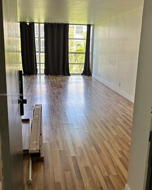 801 Three Islands Blvd #301