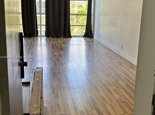 801 Three Islands Blvd APT 301, Hallandale, FL 33009