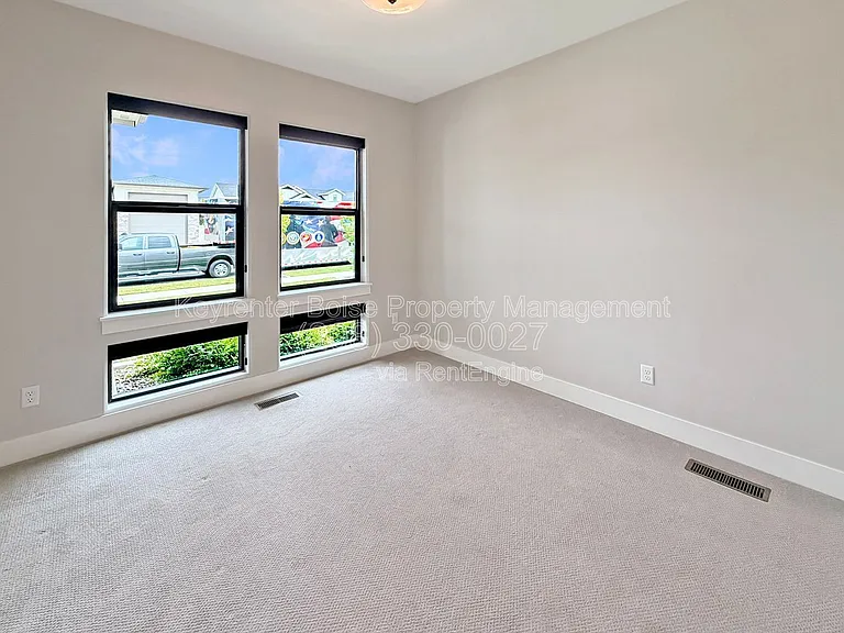 8343 W Sparks Lake Dr — Photo 9