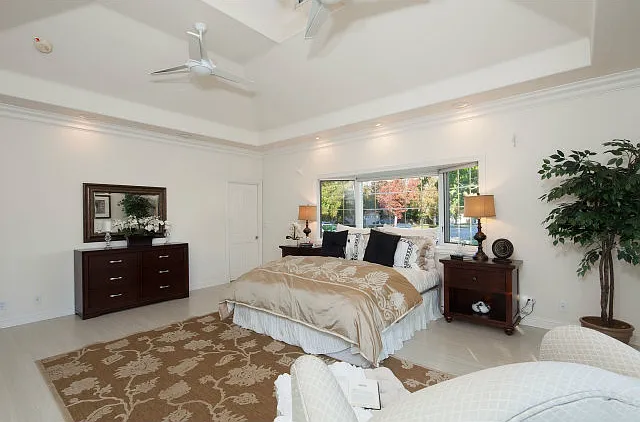 722 Bantry Ct — Photo 17
