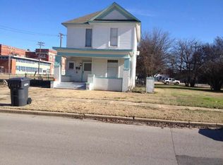 128 A St NW, Ardmore, OK 73401