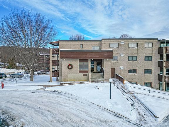 3rd image of 149 Lindsay St #202
